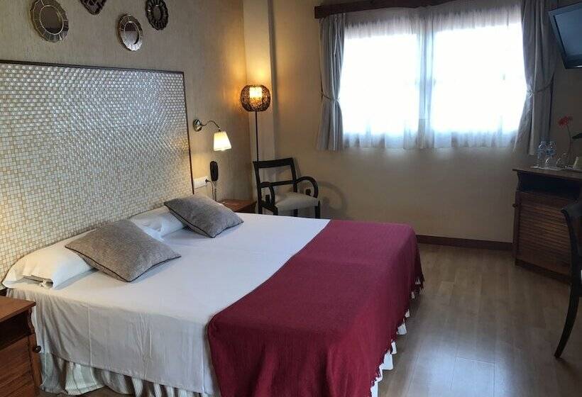 带海景的标准房, Gara