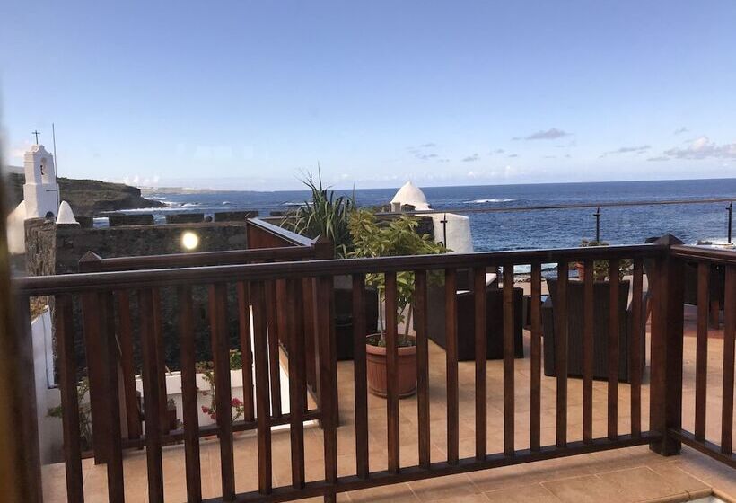 带海景的标准房, Gara