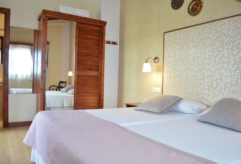 带海景的标准房, Gara