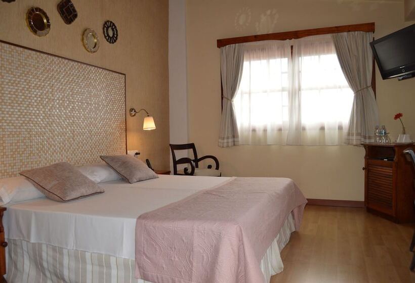 带海景的标准房, Gara