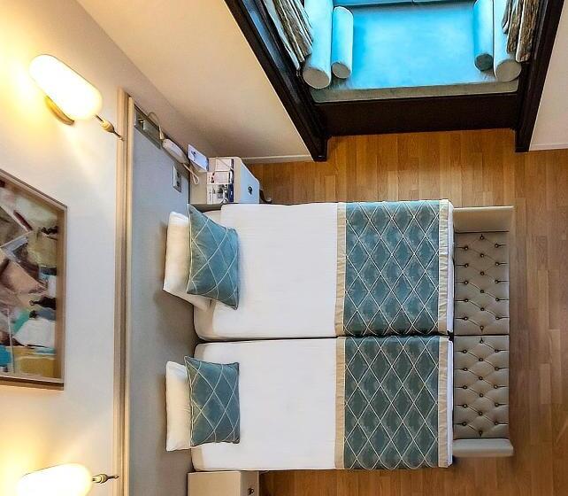 Номер Клуб, Starlight Resort