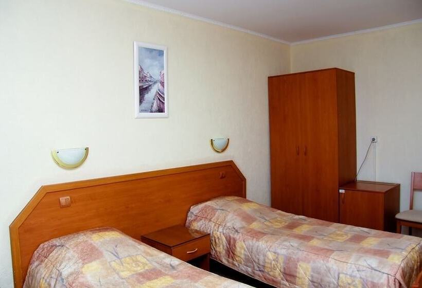 اتاق استاندارد, Tourist