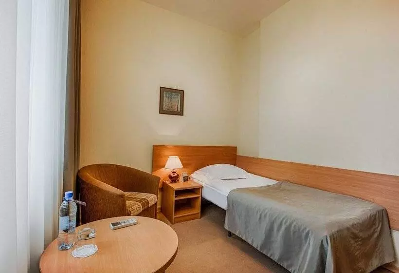 Standard Yhden Hengen Huone, Tsentralny By Usta Hotels