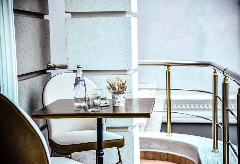 شقة أساسية غرفة واحدة, Vh Broadway Tirana