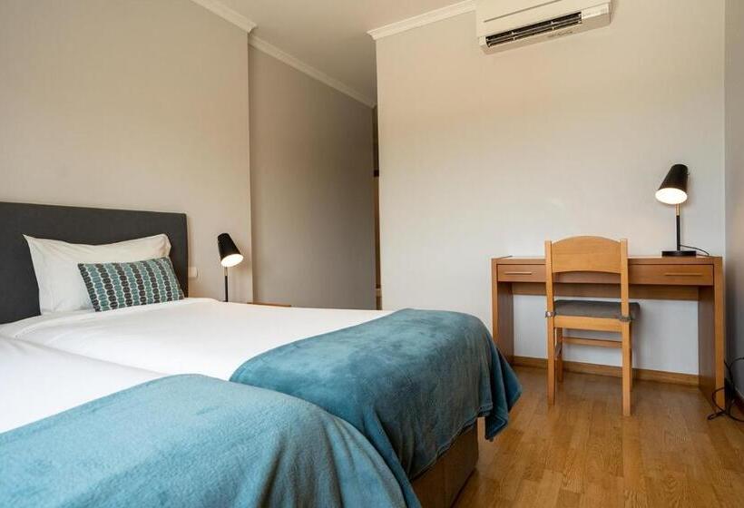 آپارتمان 3 خوابه, Placid Village