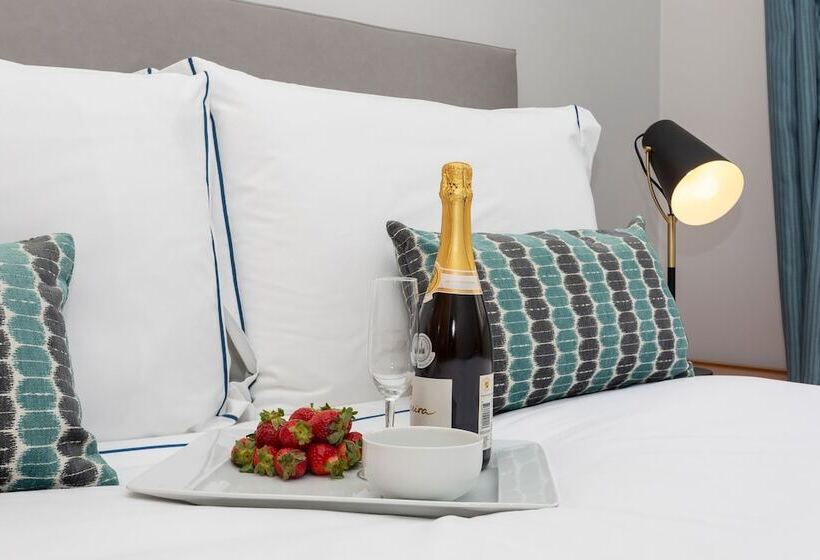 آپارتمان 3 خوابه, Placid Village