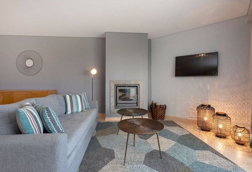 آپارتمان 3 خوابه, Placid Village