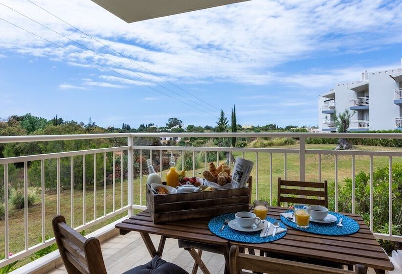 آپارتمان 3 خوابه, Placid Village