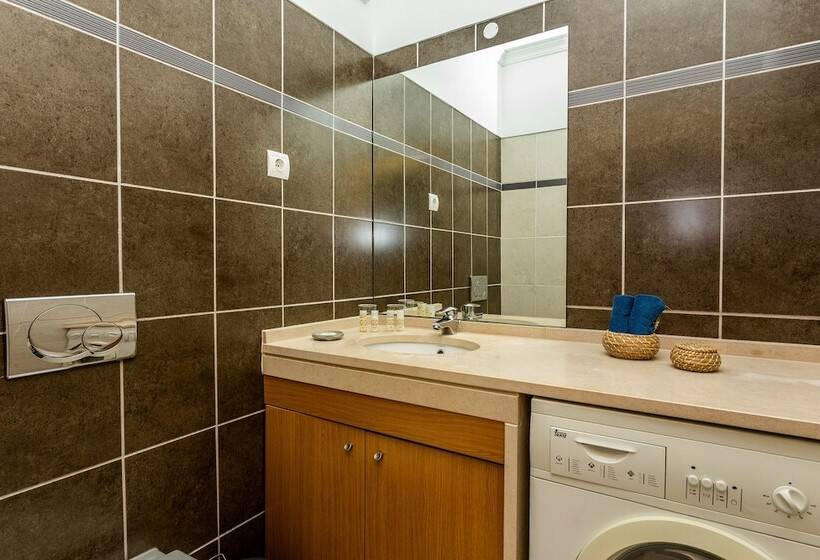 آپارتمان 3 خوابه, Placid Village