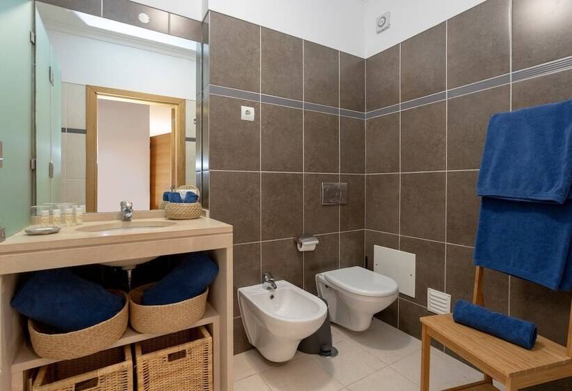 آپارتمان 3 خوابه, Placid Village