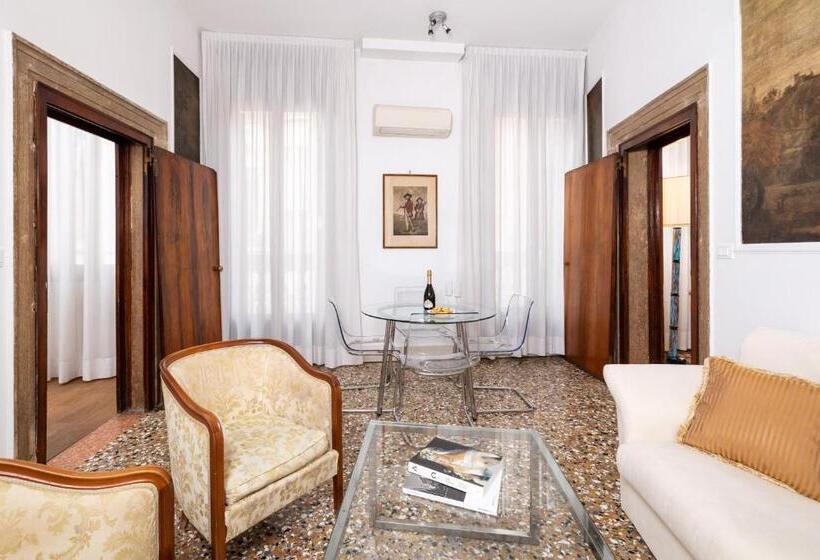 آپارتمان 2 خوابه, Residence Ca  Foscolo