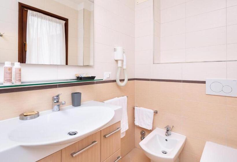 آپارتمان 2 خوابه, Residence Ca  Foscolo