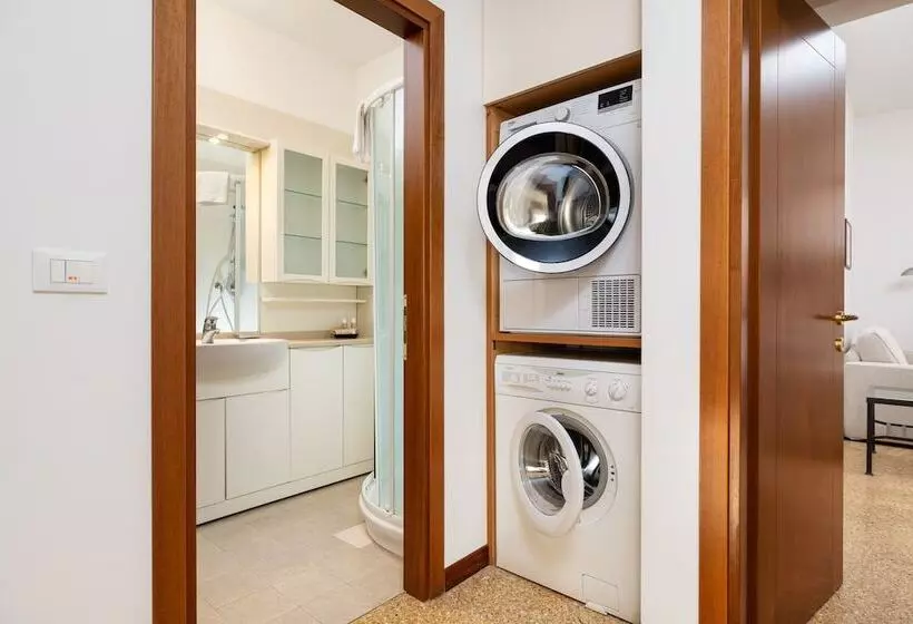 آپارتمان 2 خوابه, Residence Ca  Foscolo