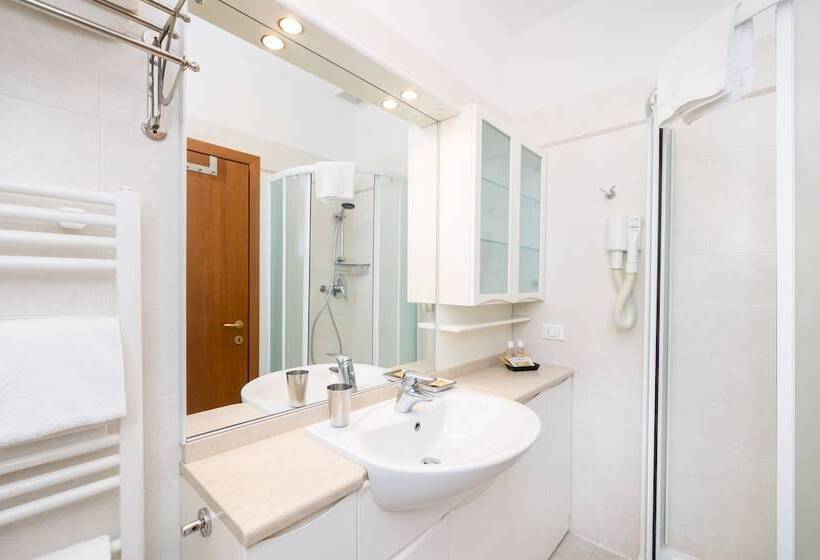 آپارتمان 2 خوابه, Residence Ca  Foscolo