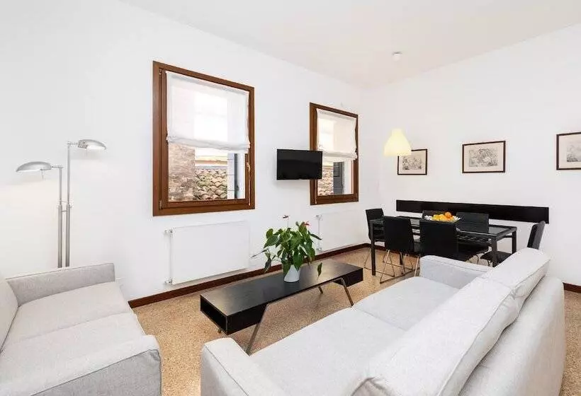 آپارتمان 2 خوابه, Residence Ca  Foscolo