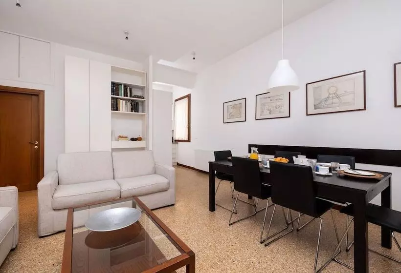 آپارتمان 2 خوابه, Residence Ca  Foscolo