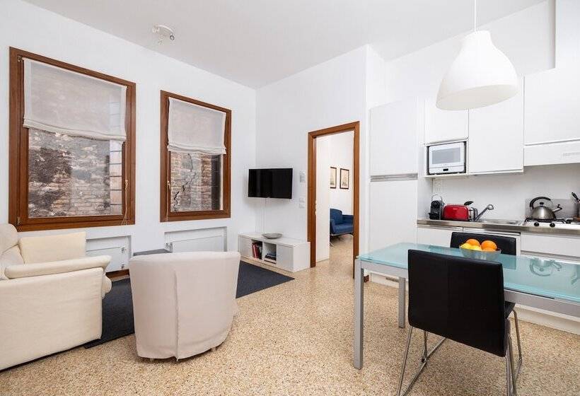 آپارتمان 1 خوابه, Residence Ca  Foscolo