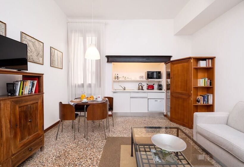 آپارتمان 1 خوابه, Residence Ca  Foscolo