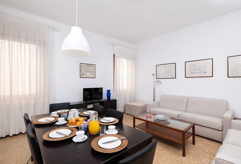 آپارتمان 2 خوابه, Residence Ca  Foscolo