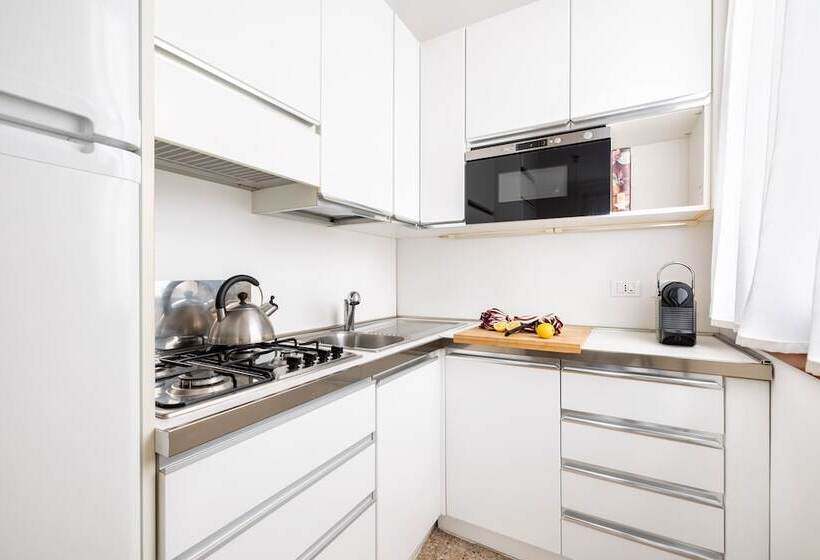 آپارتمان 2 خوابه, Residence Ca  Foscolo