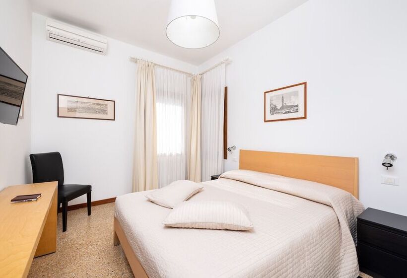 آپارتمان 2 خوابه, Residence Ca  Foscolo