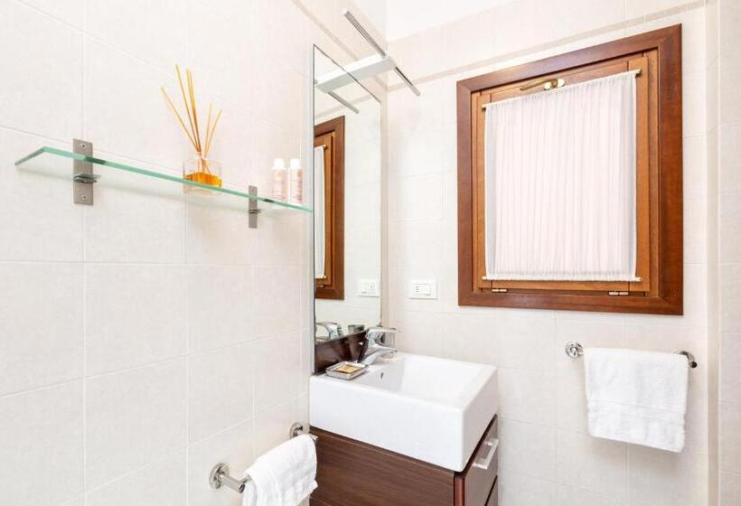 آپارتمان 1 خوابه, Residence Ca  Foscolo