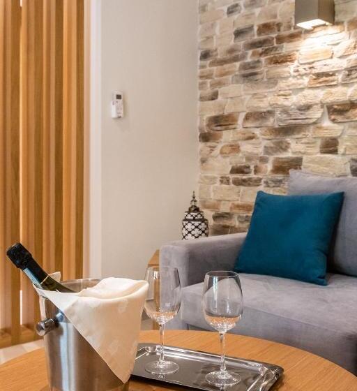 سوییت لوکس, Skopelos Holidays Hotel & Spa