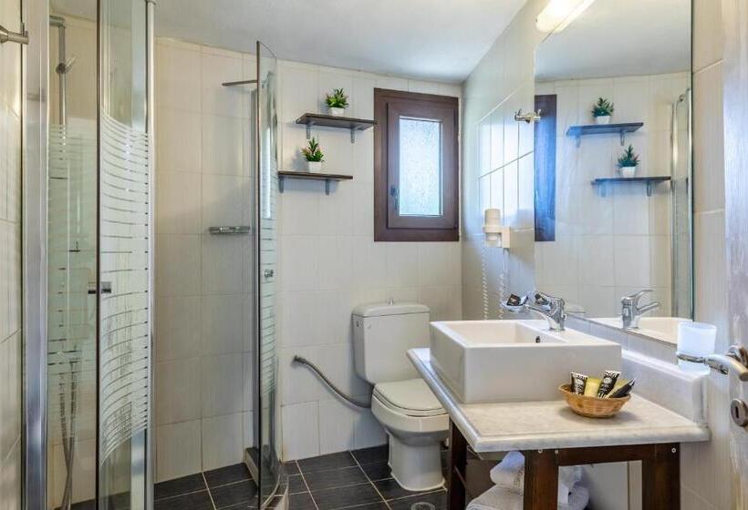 بانگلوی استاندارد, Skopelos Holidays Hotel & Spa