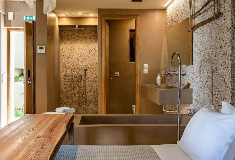 سوییت لوکس, Skopelos Holidays Hotel & Spa