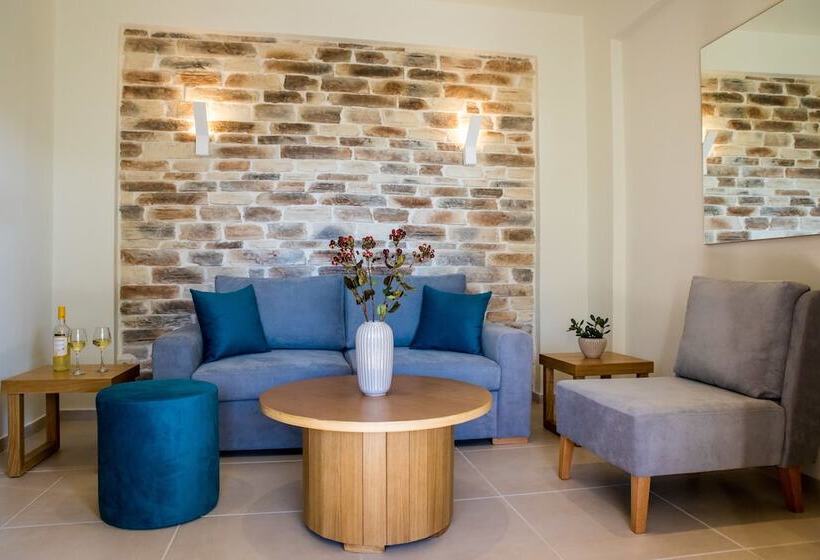 سوییت لوکس, Skopelos Holidays Hotel & Spa