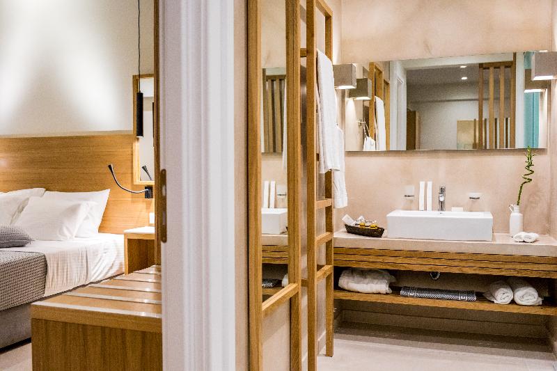 سوییت لوکس, Skopelos Holidays Hotel & Spa