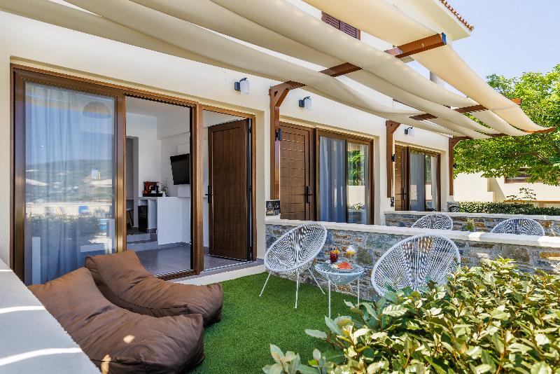 سوییت جونیور با چشمانداز استخر, Skopelos Holidays Hotel & Spa