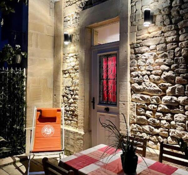 اتاق لوکس, Camélia