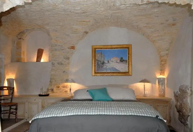 デラックススイート, La Maison Blanche Uzès