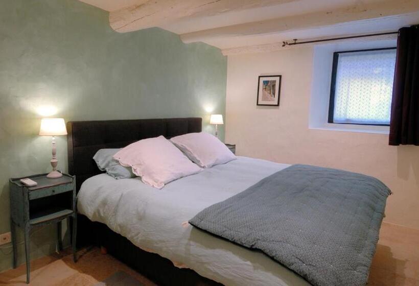 جناح ديلوكس, La Maison Blanche Uzès