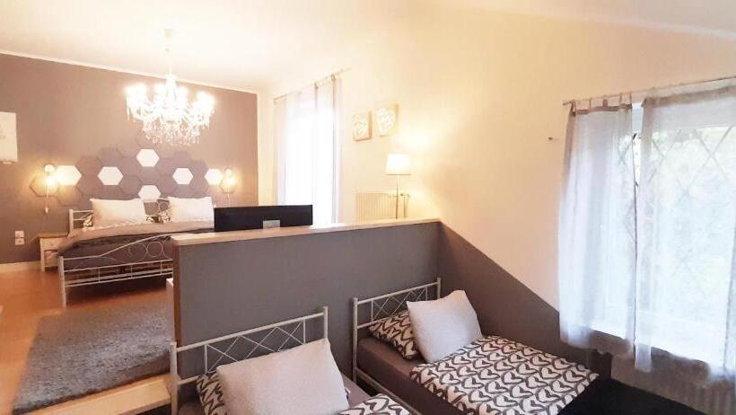 Suite com Varanda, Home Suite Home Bed & Breakfast
