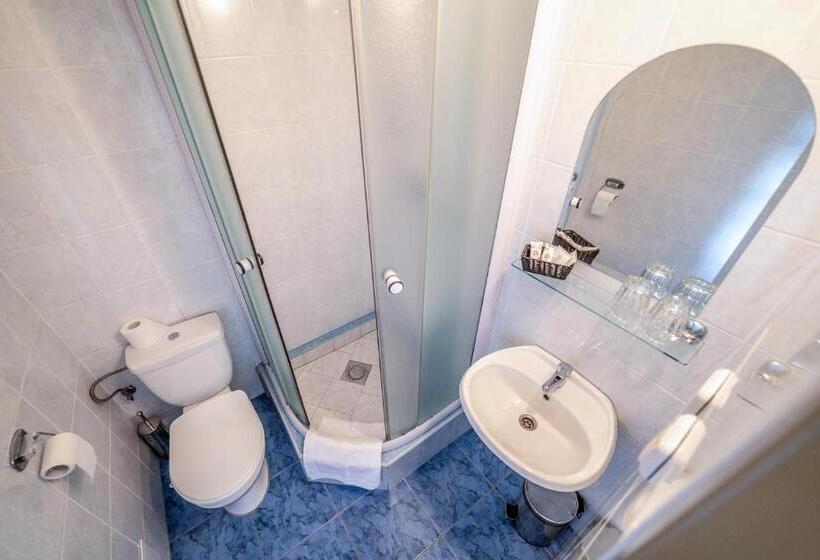 标准间, Penzión & Bar Natali