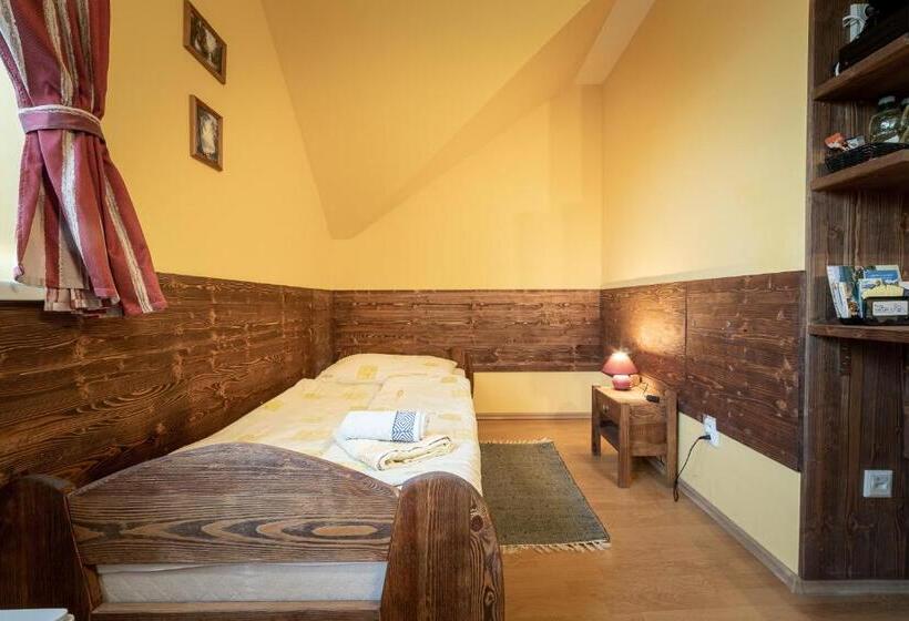 家庭间, Penzión & Bar Natali