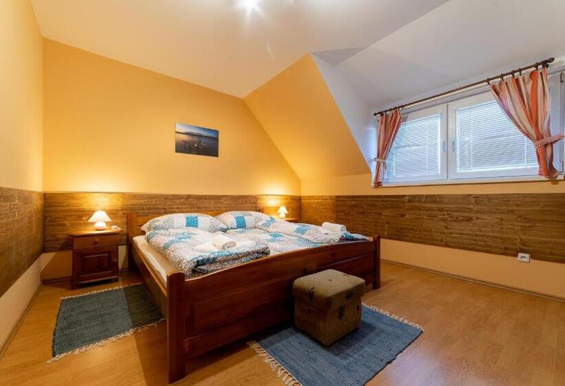 家庭间, Penzión & Bar Natali