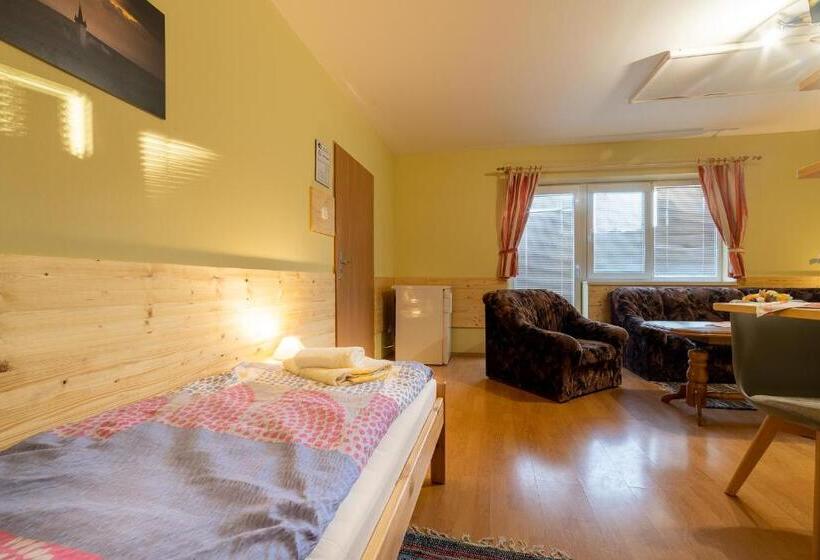 패밀리 룸, Penzión & Bar Natali