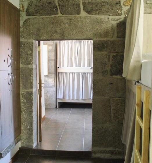 共用房间的床, Albergue Rectoral San Mamede Da Pena Exclusive For Pilgrims