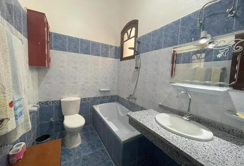 استودیو خانوادگی, Gîte Hôtel Ramla Louxor