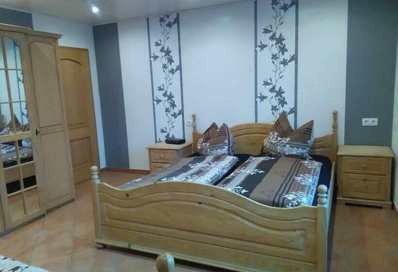 Номер Стандарт Трехместный, Gästehaus Kleine Lana