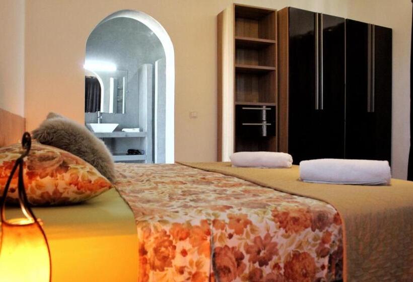 Chambre Standard Vue Mer, Villa Sarah
