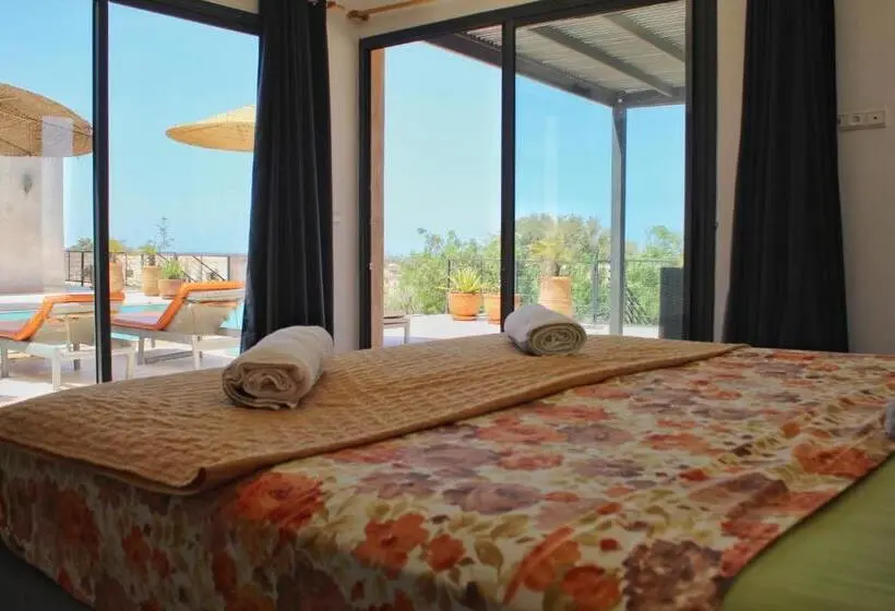 Triple Room Sea View, Villa Sarah