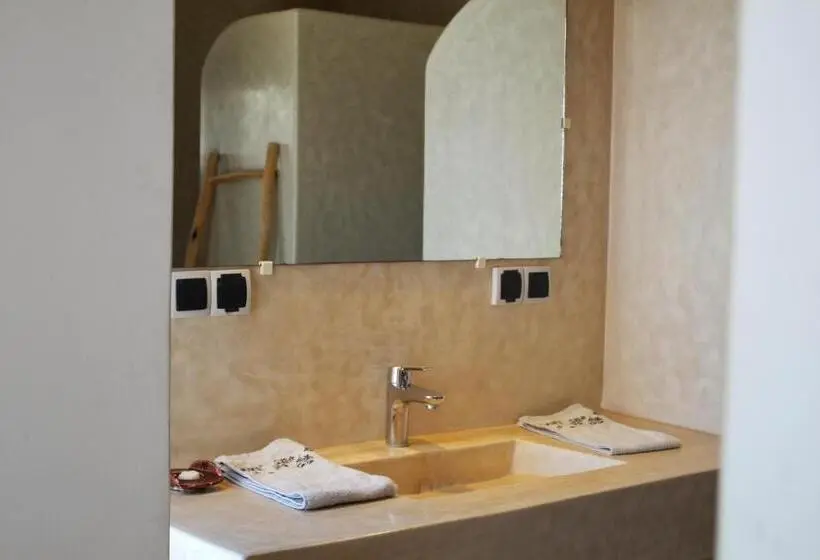 Triple Room Sea View, Villa Sarah
