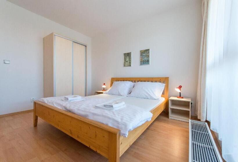 带1个卧室的带阳台的公寓, Apartmán U Lázní D23