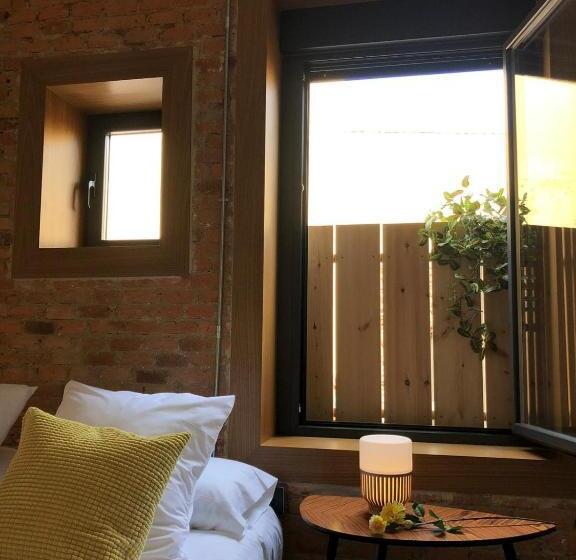 آپارتمان 1 خوابه با تراس, 13 Suites