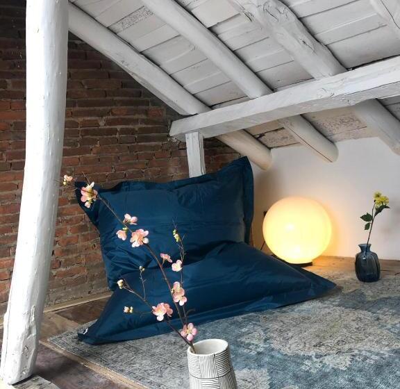 آپارتمان دوبلکس 1 خوابه, 13 Suites