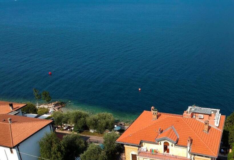 디럭스 룸 호수 전망, Villa Torre   Atmosfera Romantica